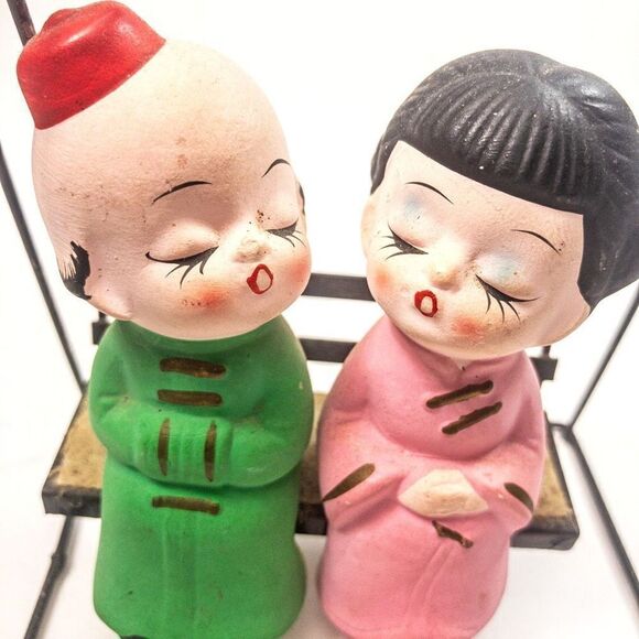 MCM Hand Painted Bisque Porcelain Kissing Couple Swing Japan - Picture 6 of 9